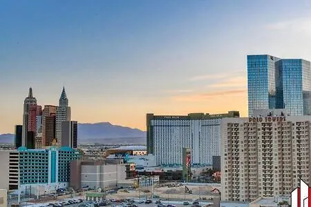 Mgm Signature-15-717 F1 Track & Strip View Balcony Las Vegas